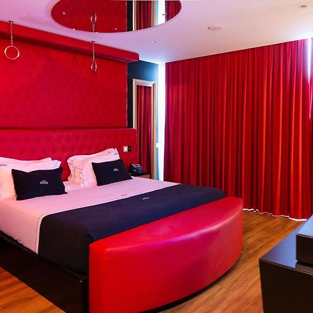 Motel Avenue Valongo  Eksteriør billede